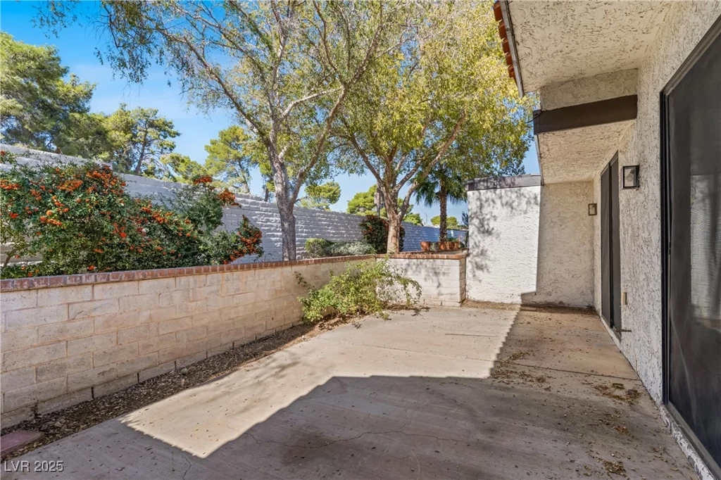 4533 Madreperla, Las Vegas, NV 89121