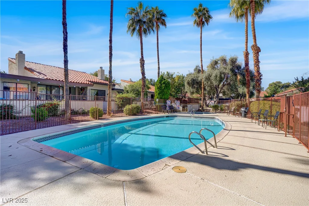 4533 Madreperla, Las Vegas, NV 89121