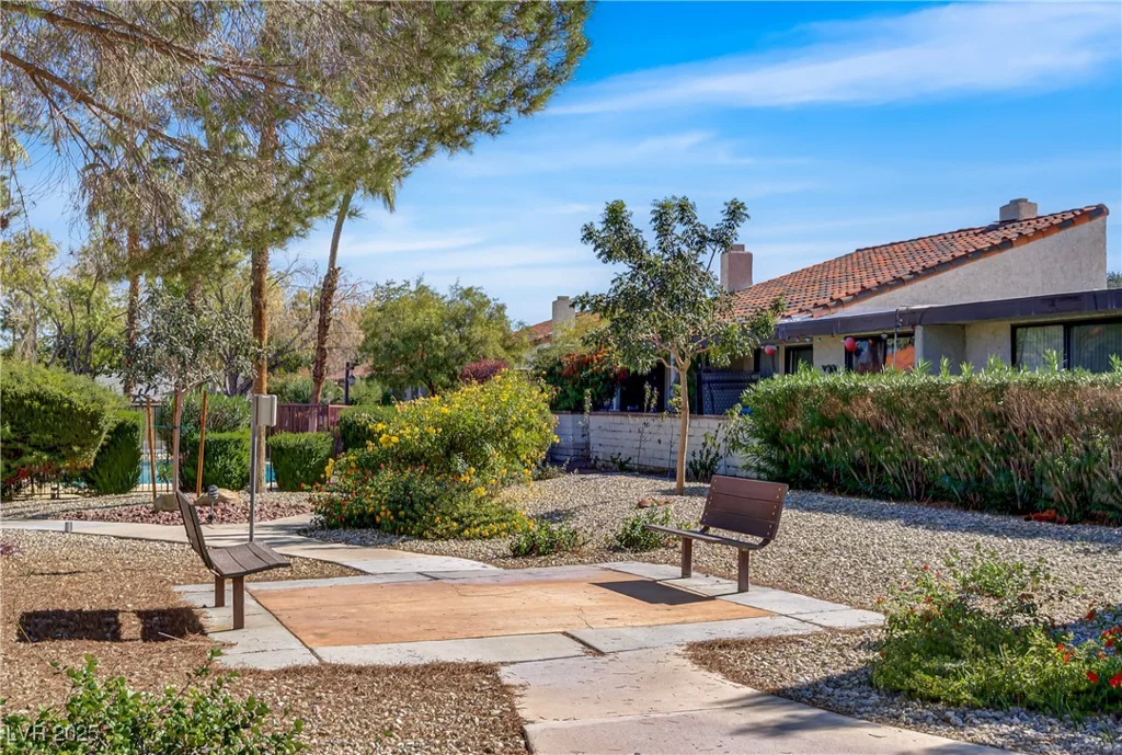 4533 Madreperla, Las Vegas, NV 89121