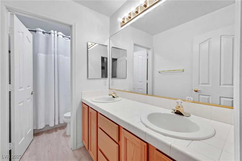 8229 Sedona Sunrise, Las Vegas, NV 89128