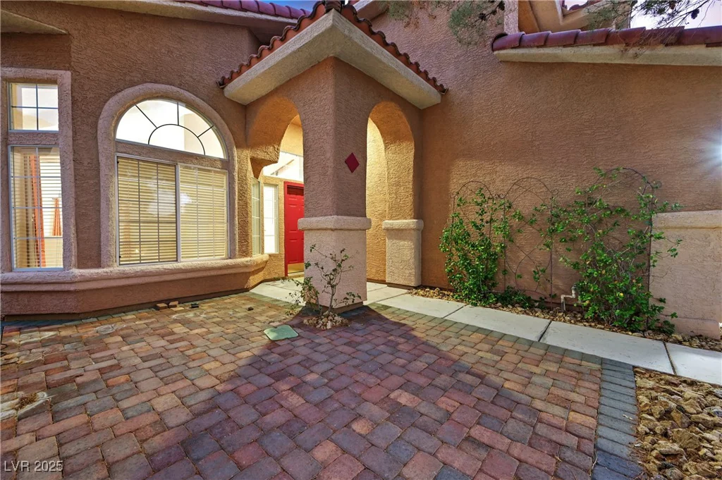 8229 Sedona Sunrise, Las Vegas, NV 89128