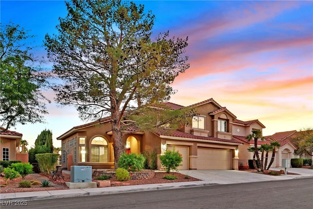 8229 Sedona Sunrise, Las Vegas, NV 89128