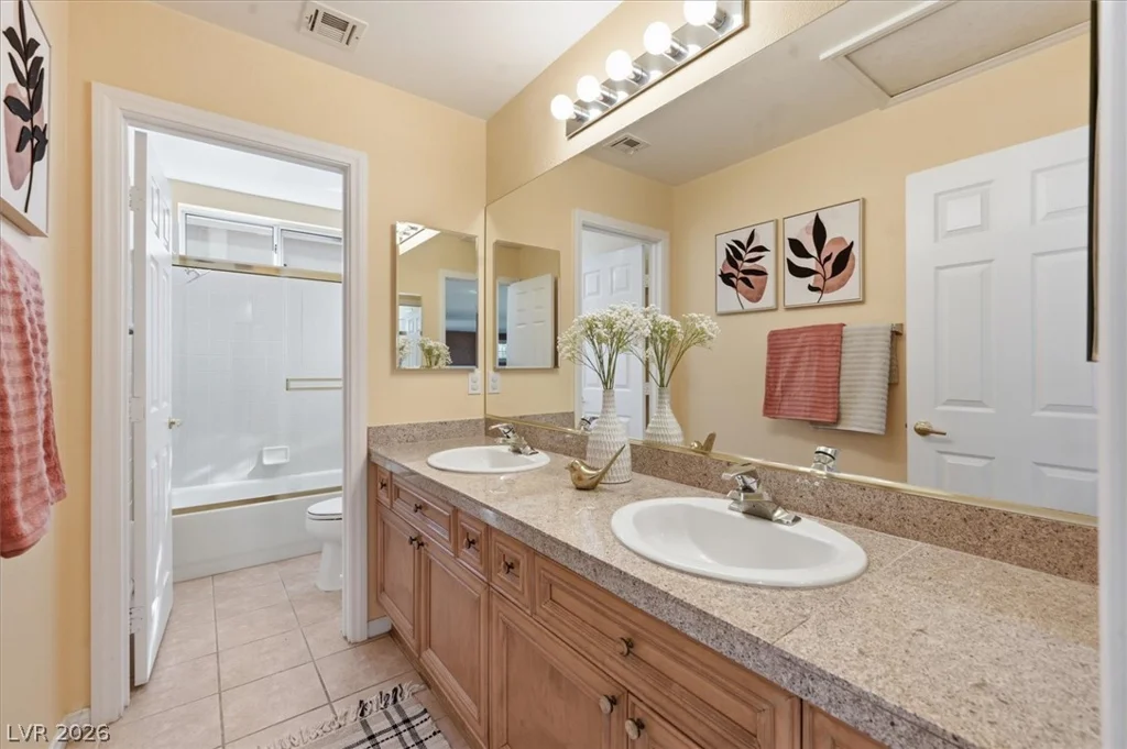 1813 Country Meadows, Henderson, NV 89012