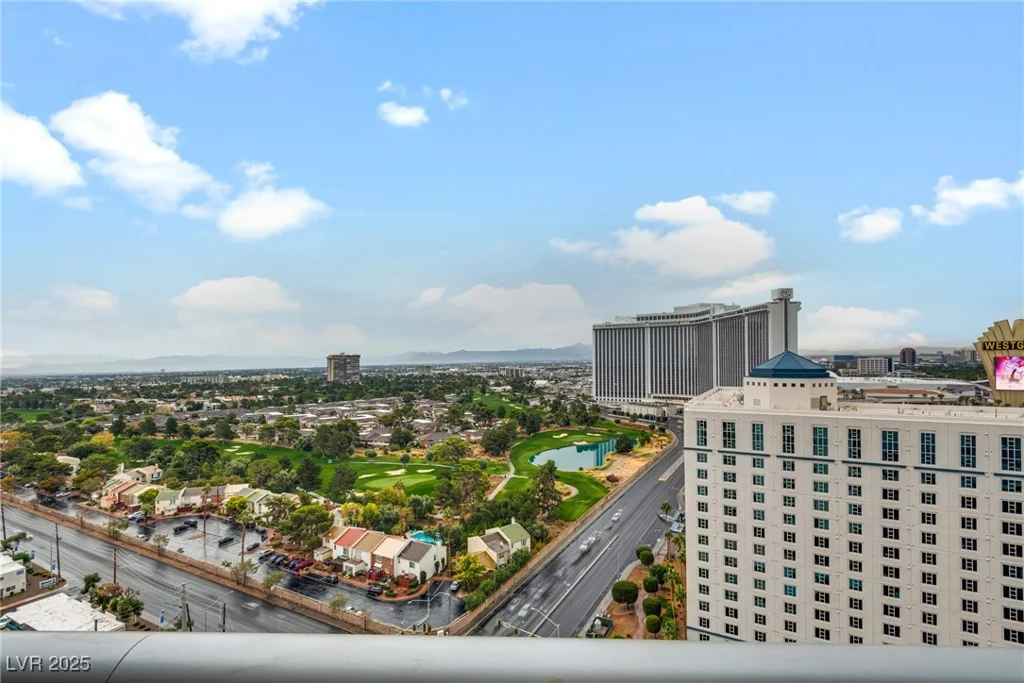 322 Karen, Las Vegas, NV 89109
