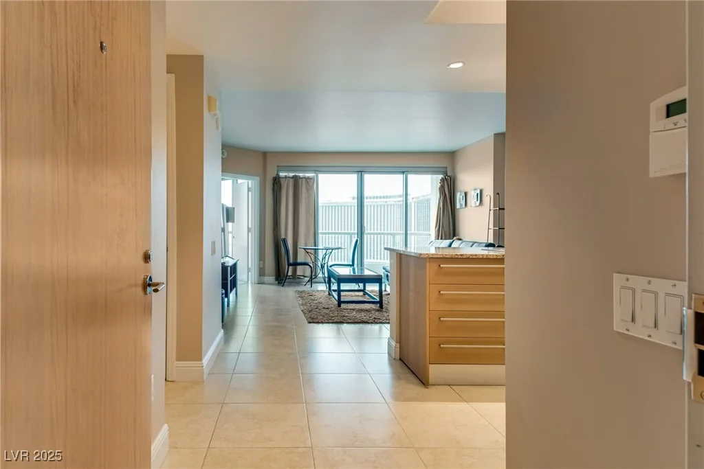 322 Karen, Las Vegas, NV 89109