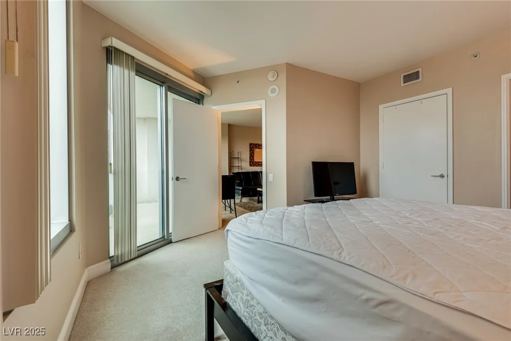 322 Karen, Las Vegas, NV 89109