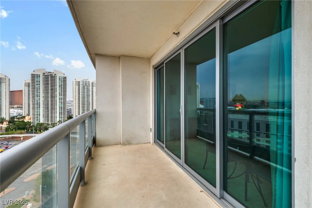 322 Karen, Las Vegas, NV 89109