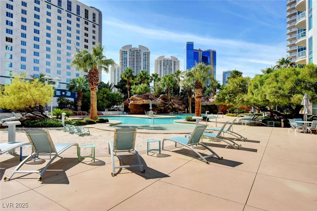 322 Karen, Las Vegas, NV 89109