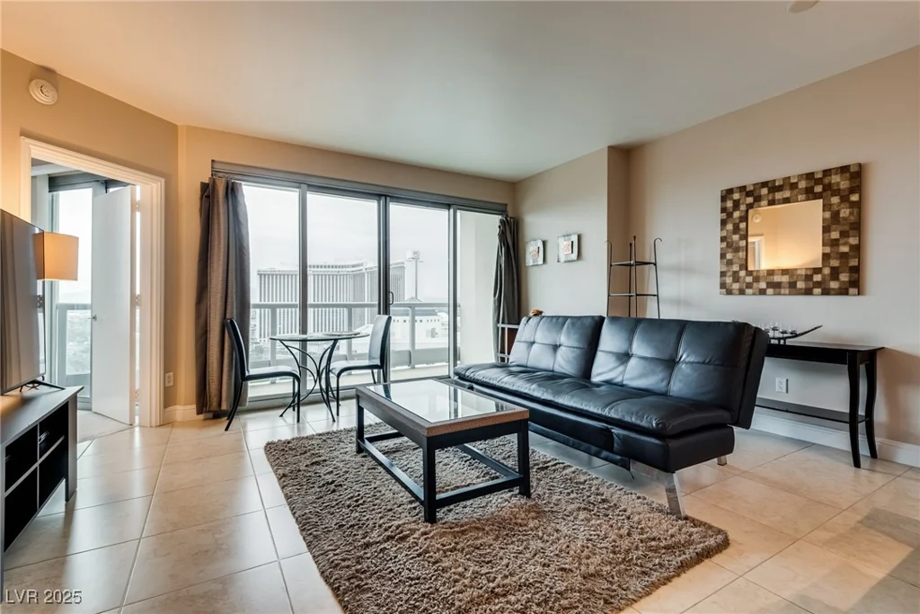 322 Karen, Las Vegas, NV 89109