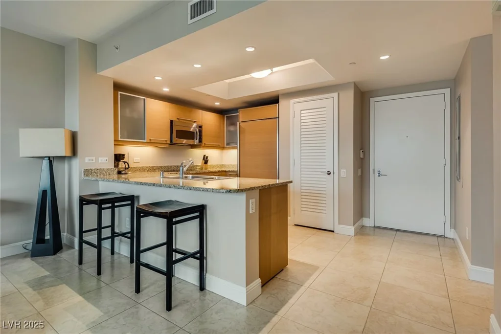 322 Karen, Las Vegas, NV 89109