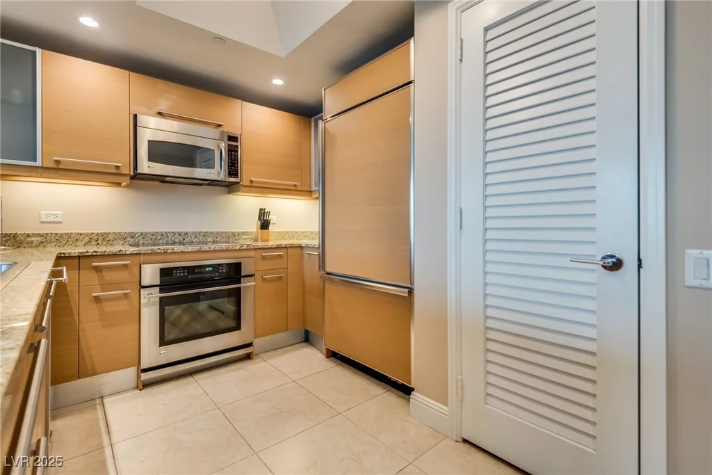 322 Karen, Las Vegas, NV 89109