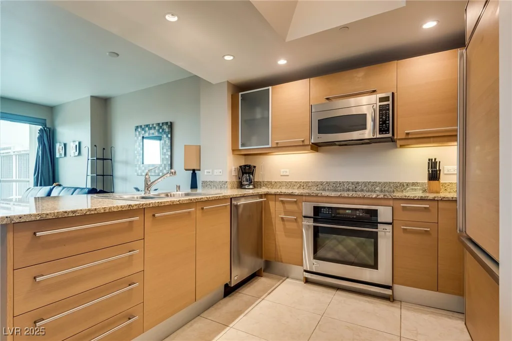 322 Karen, Las Vegas, NV 89109