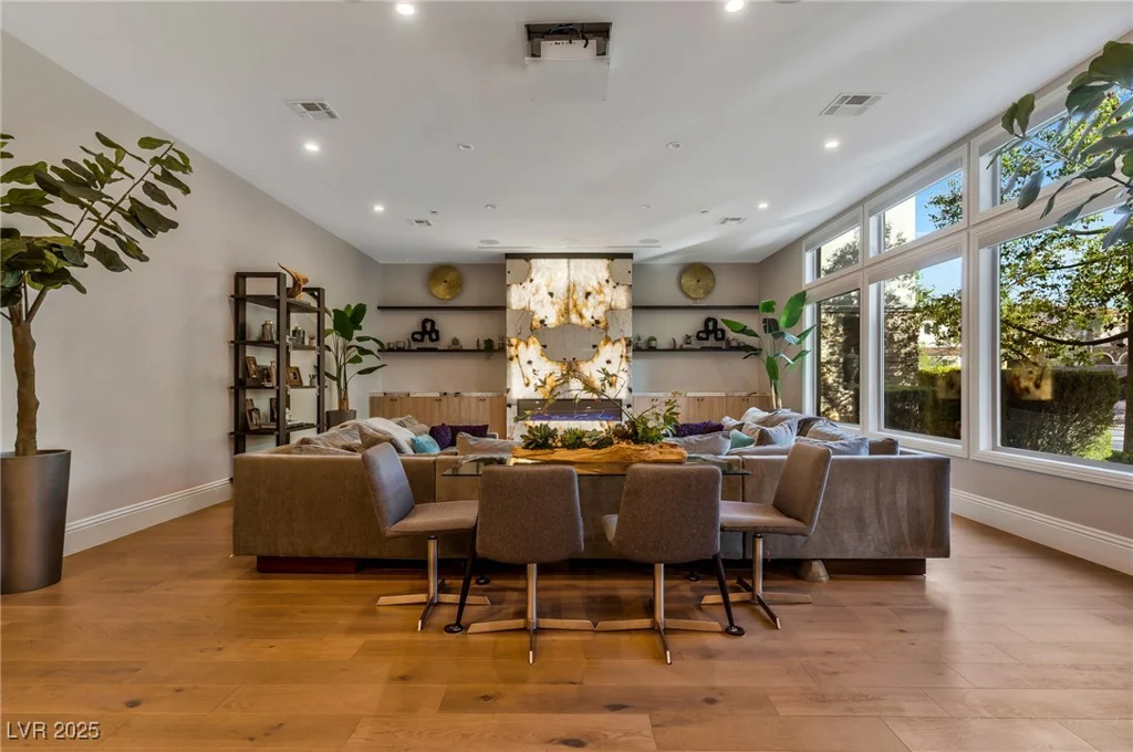 5 Wood Creek, Las Vegas, NV 89141