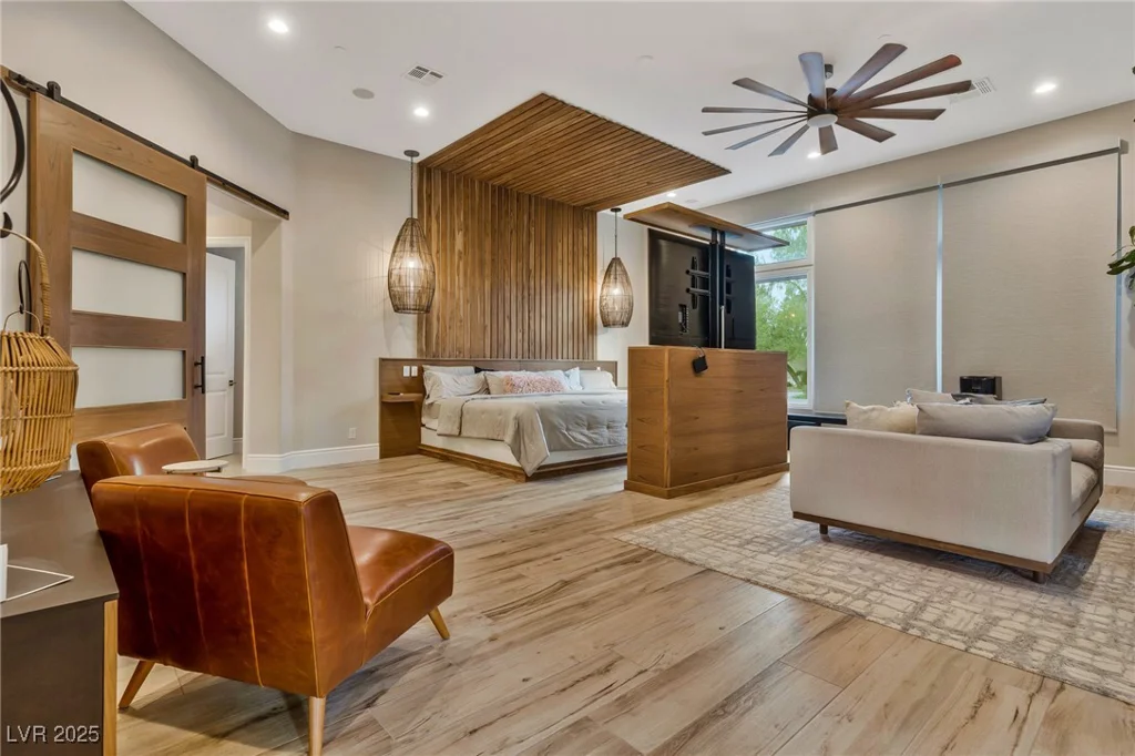 5 Wood Creek, Las Vegas, NV 89141