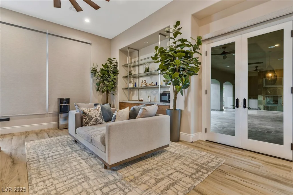 5 Wood Creek, Las Vegas, NV 89141
