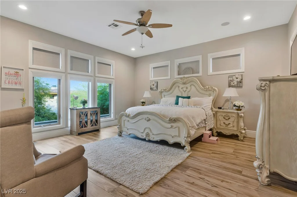 5 Wood Creek, Las Vegas, NV 89141