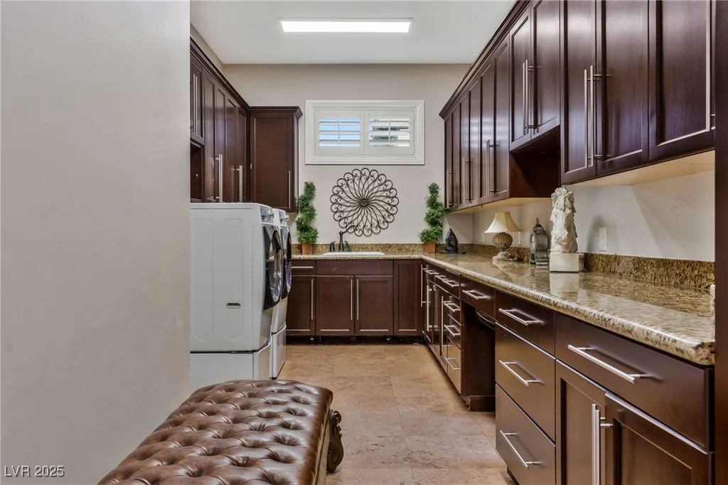 5 Wood Creek, Las Vegas, NV 89141