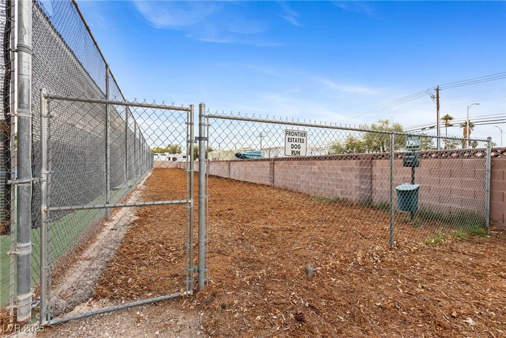 7530 Demona, Las Vegas, NV 89123