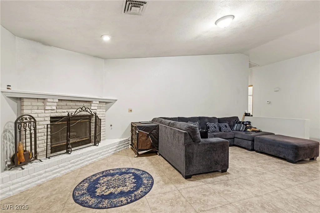 7530 Demona, Las Vegas, NV 89123