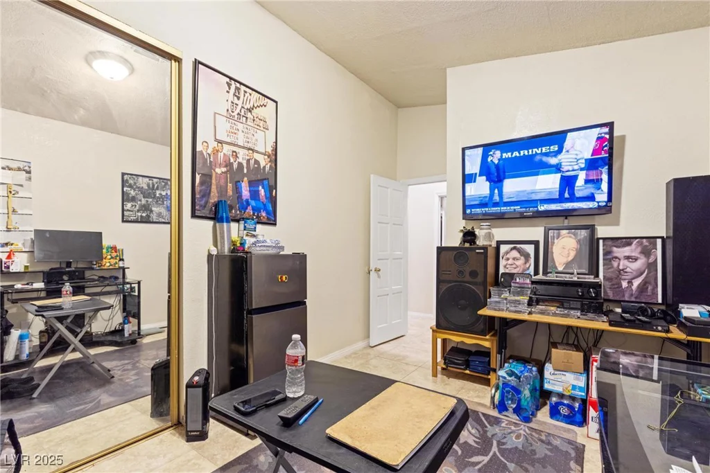 7530 Demona, Las Vegas, NV 89123