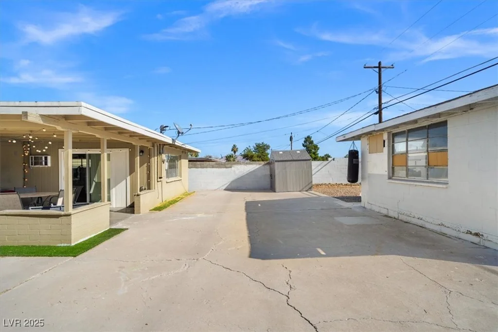 1800 Walnut, Las Vegas, NV 89101