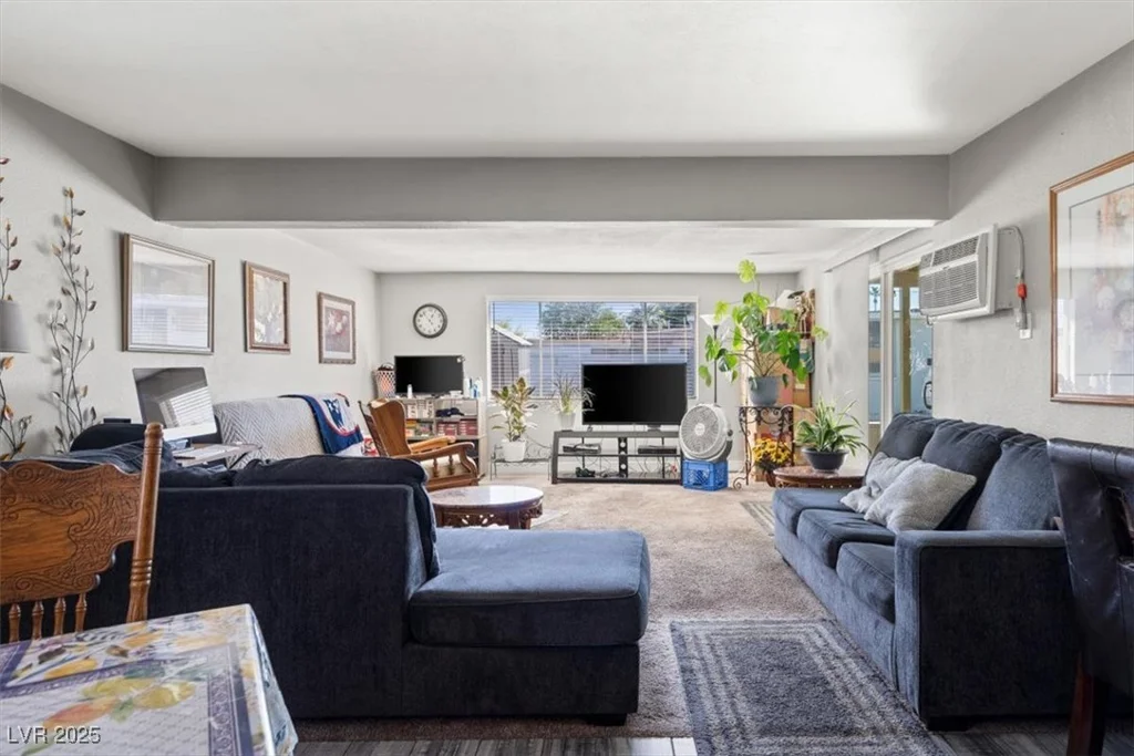 1800 Walnut, Las Vegas, NV 89101