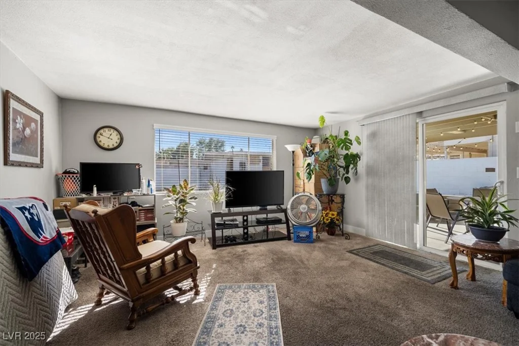 1800 Walnut, Las Vegas, NV 89101