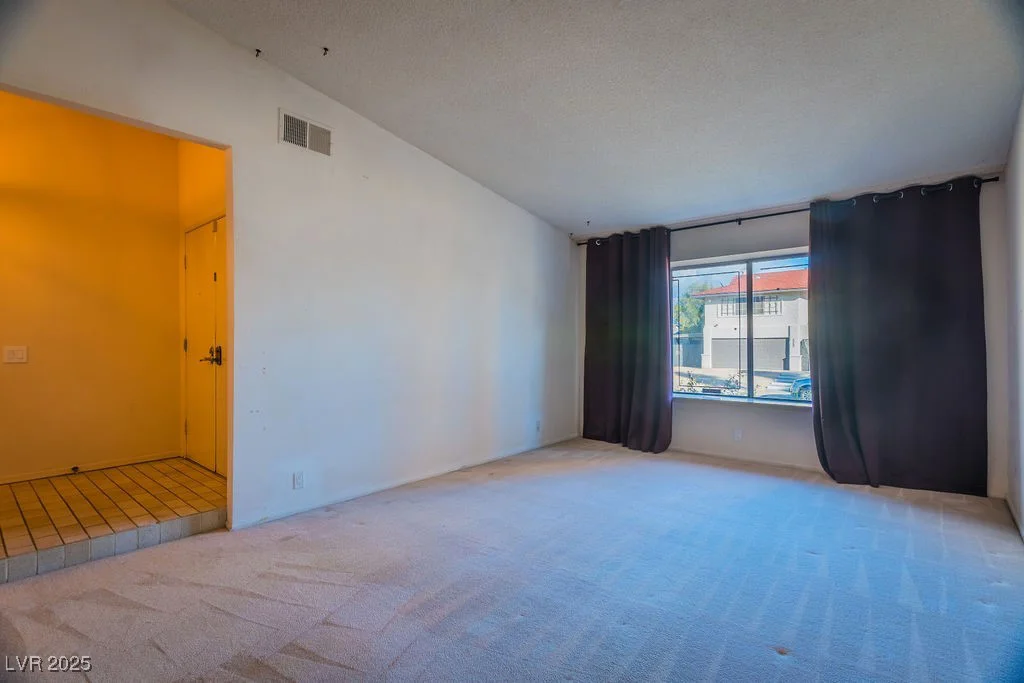 5039 Mesa View, Las Vegas, NV 89120