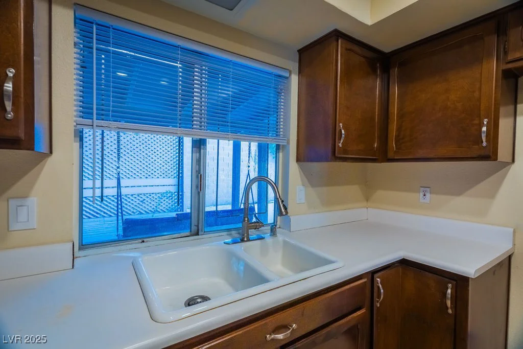 5039 Mesa View, Las Vegas, NV 89120