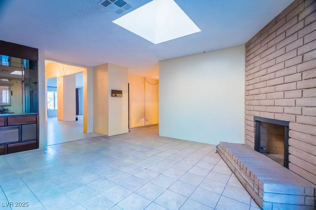 5039 Mesa View, Las Vegas, NV 89120