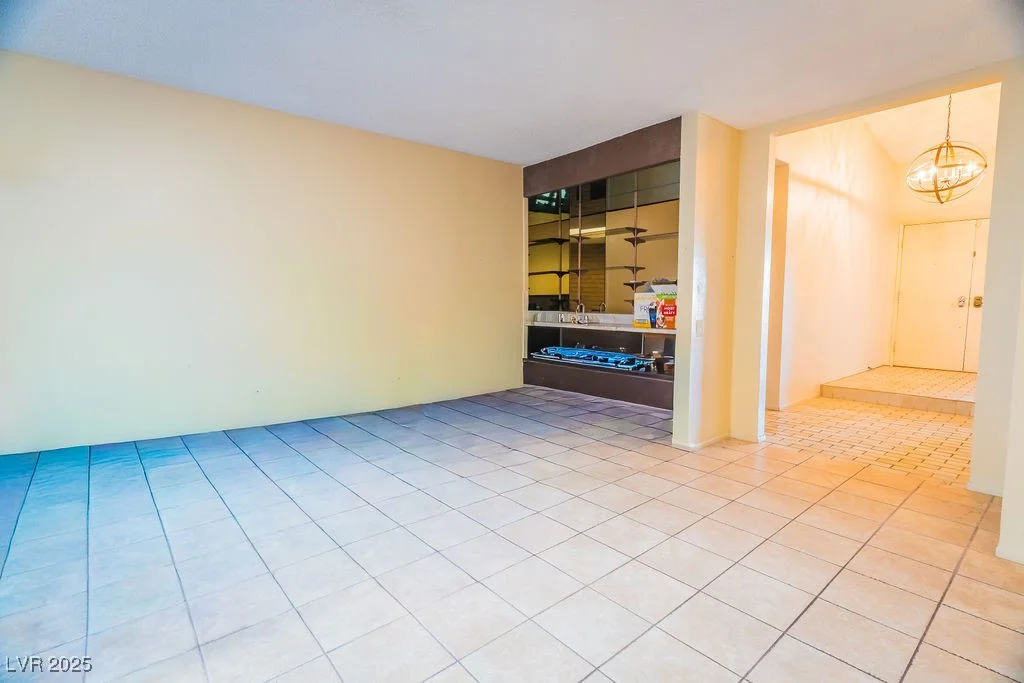 5039 Mesa View, Las Vegas, NV 89120