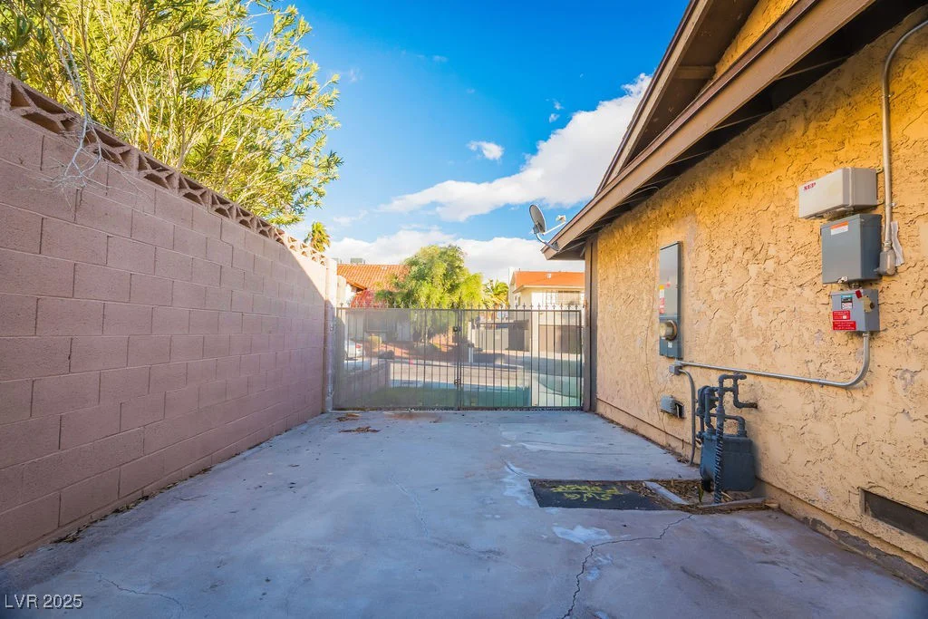 5039 Mesa View, Las Vegas, NV 89120