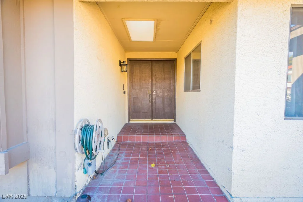 5039 Mesa View, Las Vegas, NV 89120