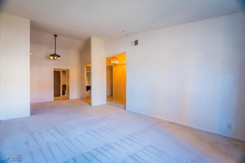 5039 Mesa View, Las Vegas, NV 89120