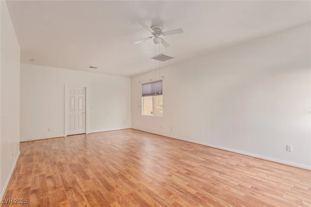 7820 Lonesome Harbor, Las Vegas, NV 89131