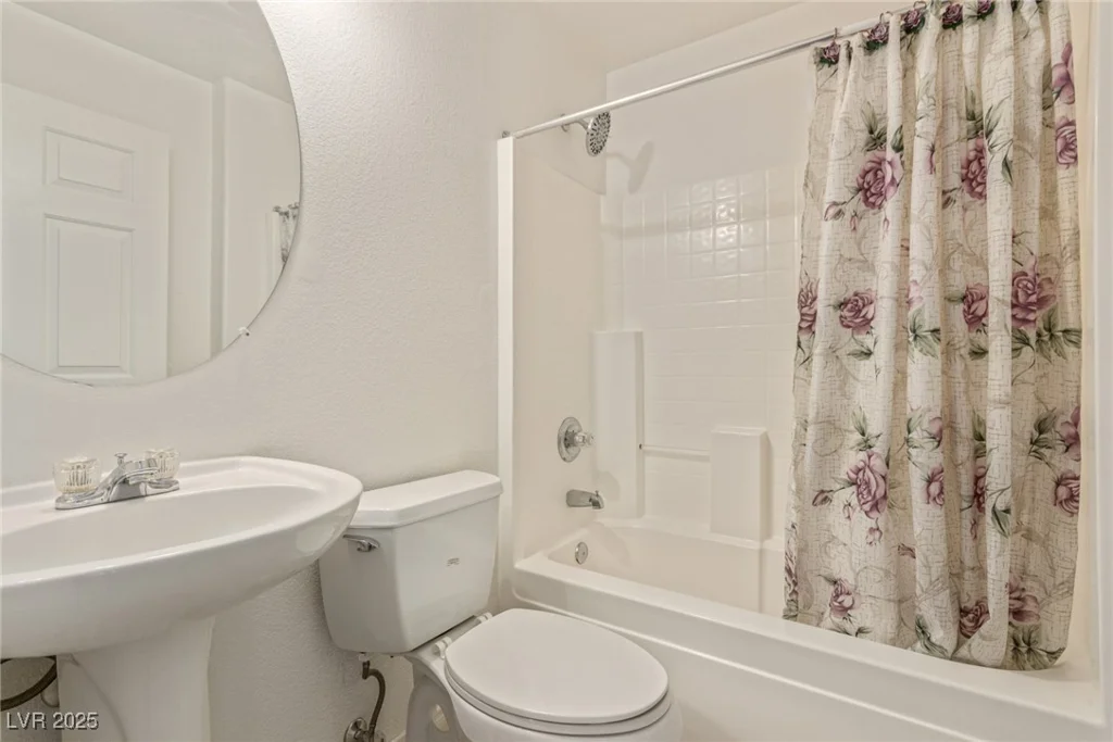 7820 Lonesome Harbor, Las Vegas, NV 89131