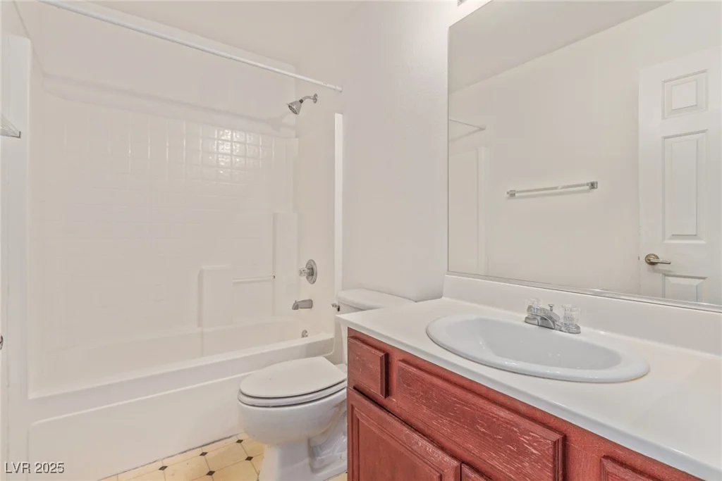 7820 Lonesome Harbor, Las Vegas, NV 89131