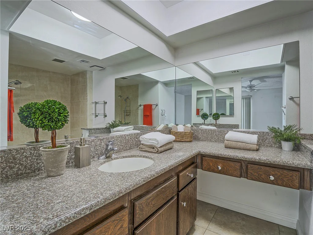 3251 Southridge, Las Vegas, NV 89121