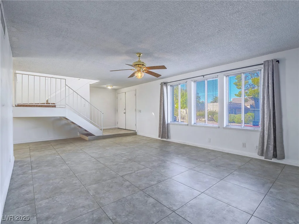 3251 Southridge, Las Vegas, NV 89121