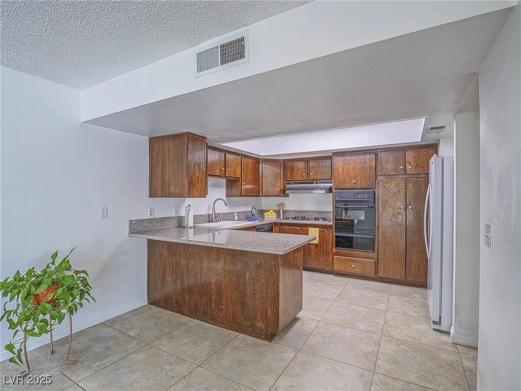 3251 Southridge, Las Vegas, NV 89121