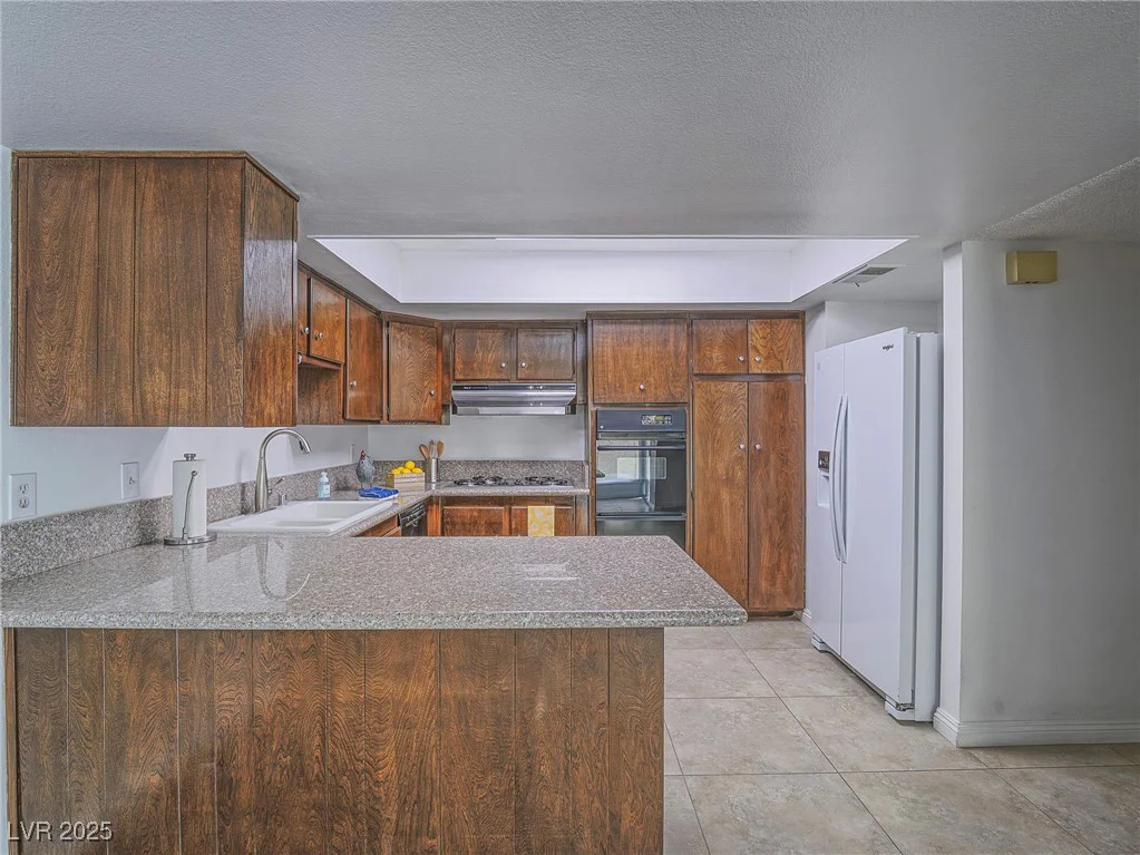3251 Southridge, Las Vegas, NV 89121