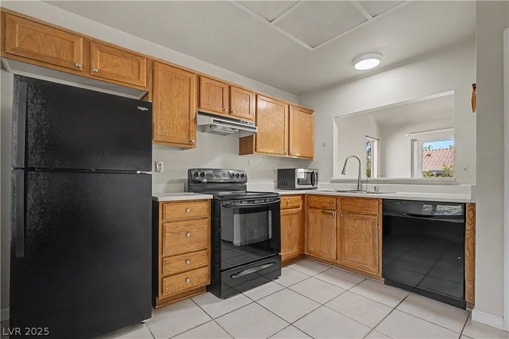 2728 Showcase, Las Vegas, NV 89134