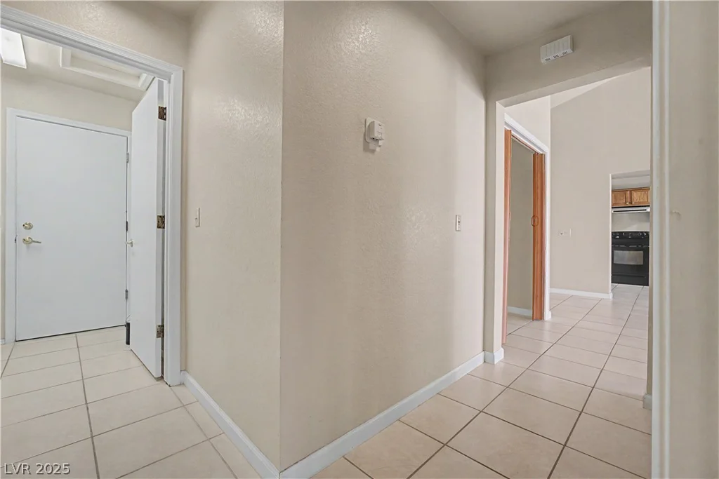 2728 Showcase, Las Vegas, NV 89134
