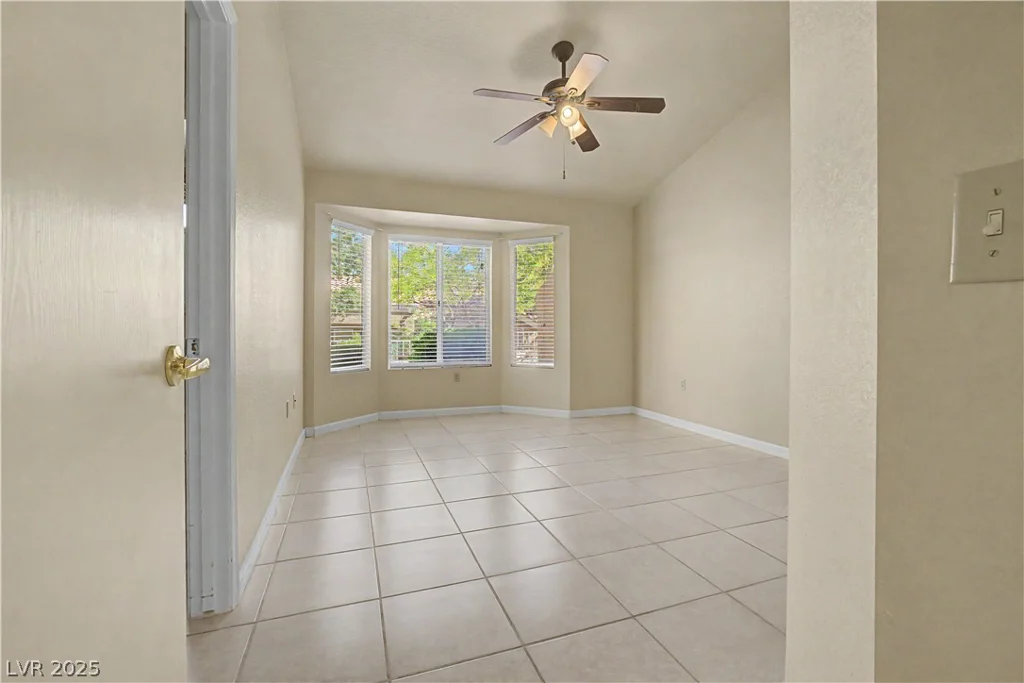 2728 Showcase, Las Vegas, NV 89134