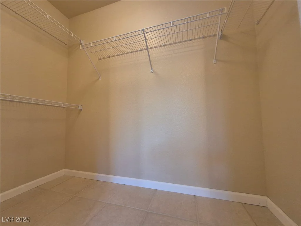 2728 Showcase, Las Vegas, NV 89134