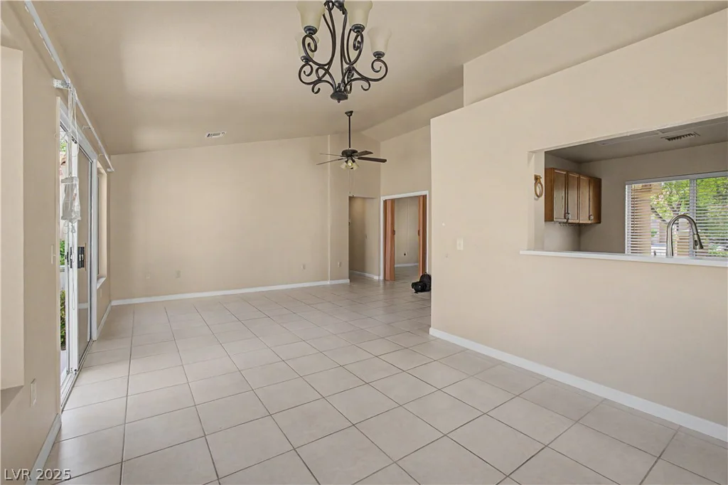 2728 Showcase, Las Vegas, NV 89134