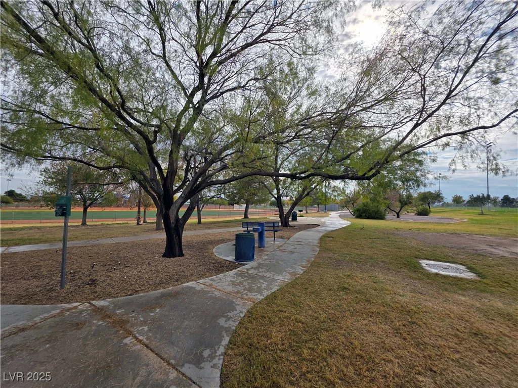 7954 Kentshire, Las Vegas, NV 89117