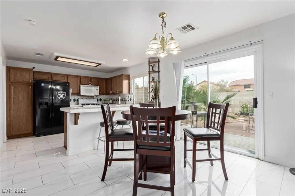 7954 Kentshire, Las Vegas, NV 89117