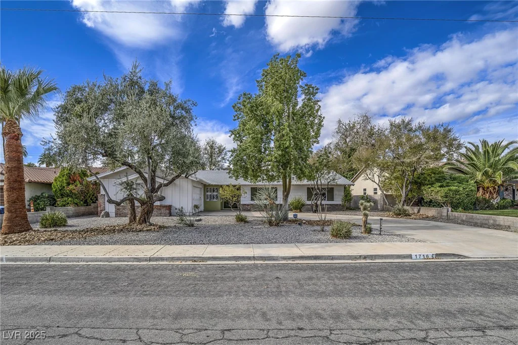 1716 Chapman, Las Vegas, NV 89104