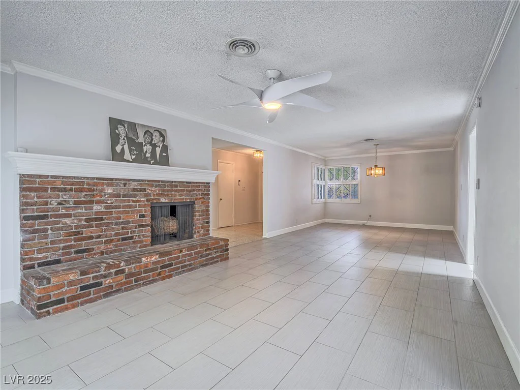 1716 Chapman, Las Vegas, NV 89104